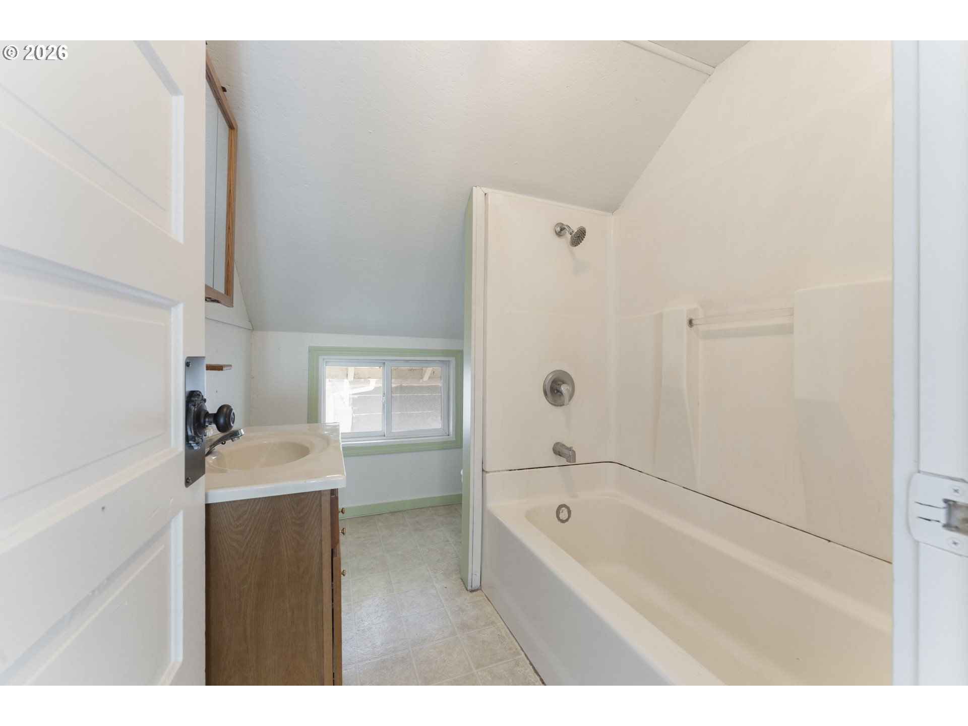 625 South 9th Street Coos Bay, OR 97420 - Photo 13 of 24