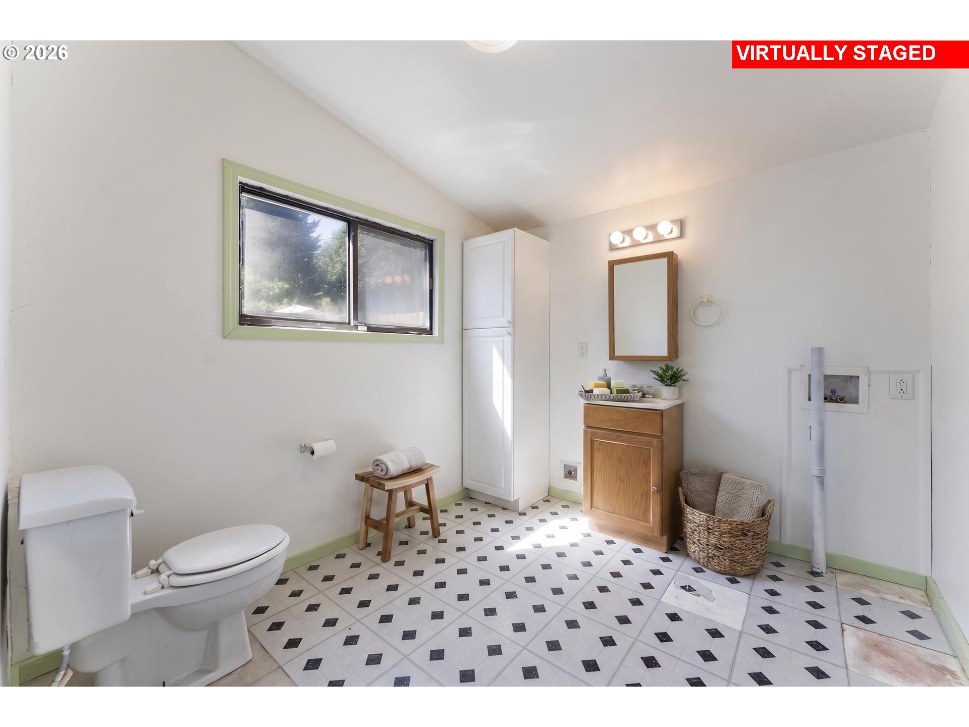 625 South 9th Street Coos Bay, OR 97420 - Photo 8 of 24