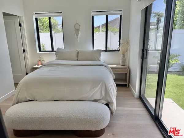 $1,698,900 | 2911 South Rimpau Boulevard, Unit 2909, Los Angeles, CA 90016
