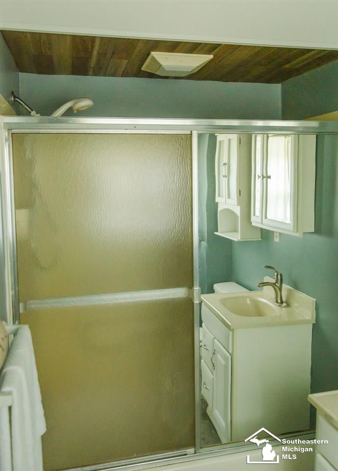 1802 East Valley Road Adrian, MI 49221 - Photo 24 of 34