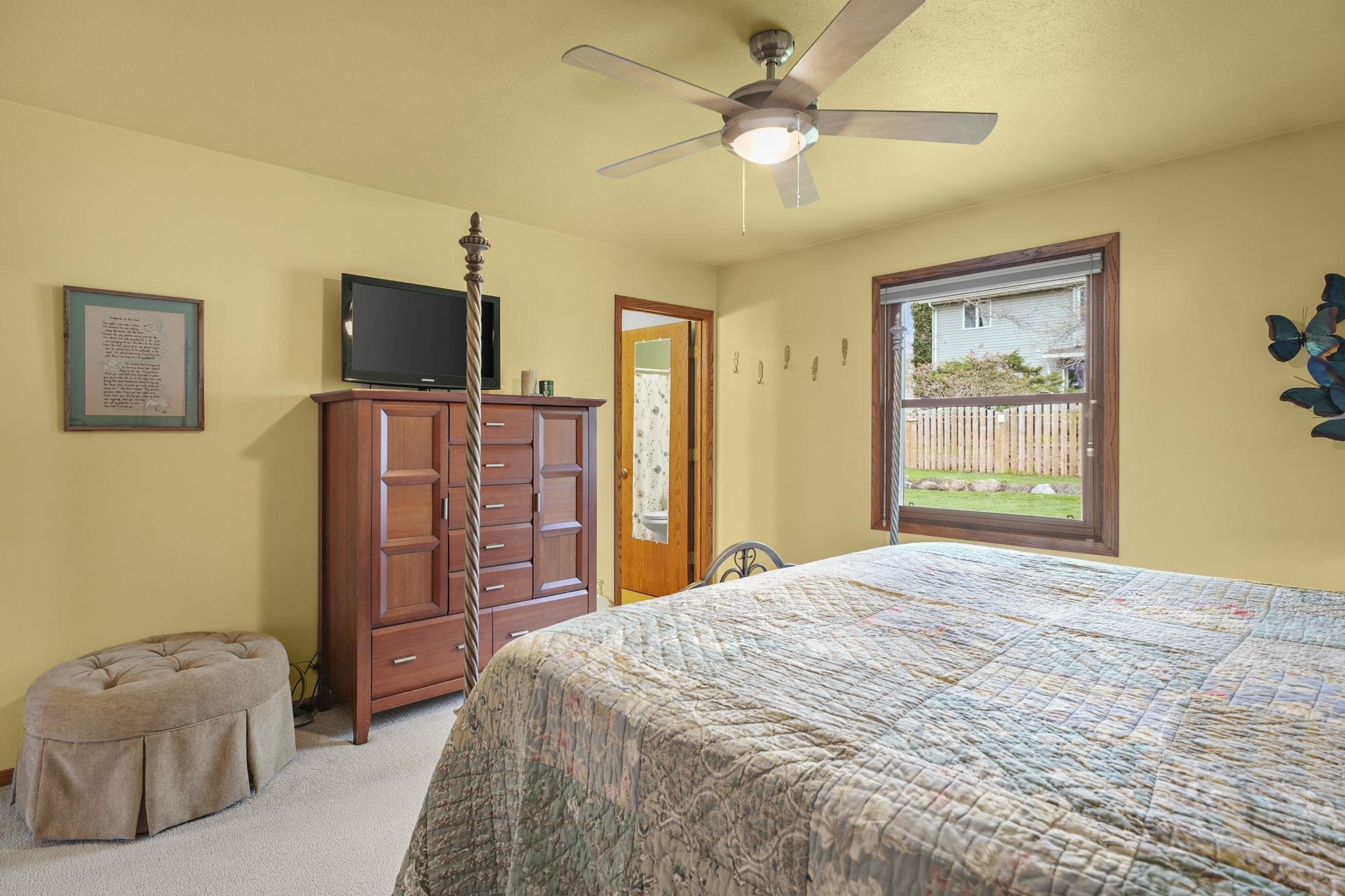 4225 Brown Madison, WI 53704 - Photo 17 of 33