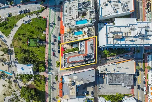 $4,100 | 530 Ocean Drive, Unit 103A/104, Miami Beach, FL 33139