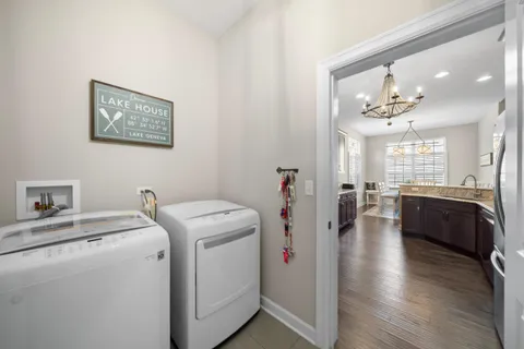 $995,000 | 112 Lake Vista Circle, Fontana, WI 53125