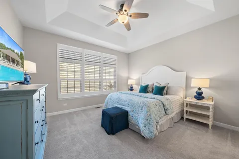 $995,000 | 112 Lake Vista Circle, Fontana, WI 53125