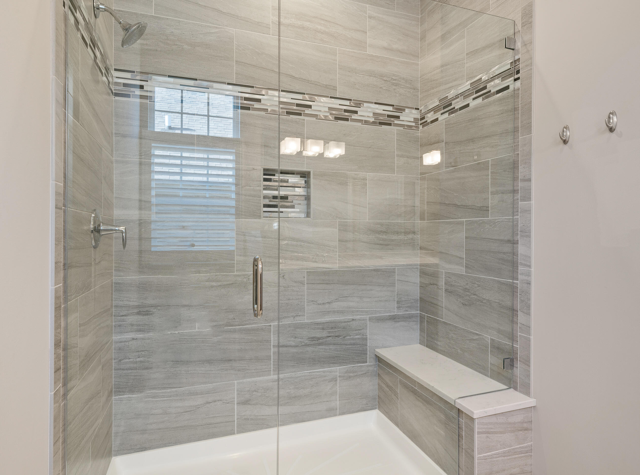 112 Lake Vista Circle Fontana, WI 53125 - Photo 18 of 48 Primary Bath - Walk-in Shower