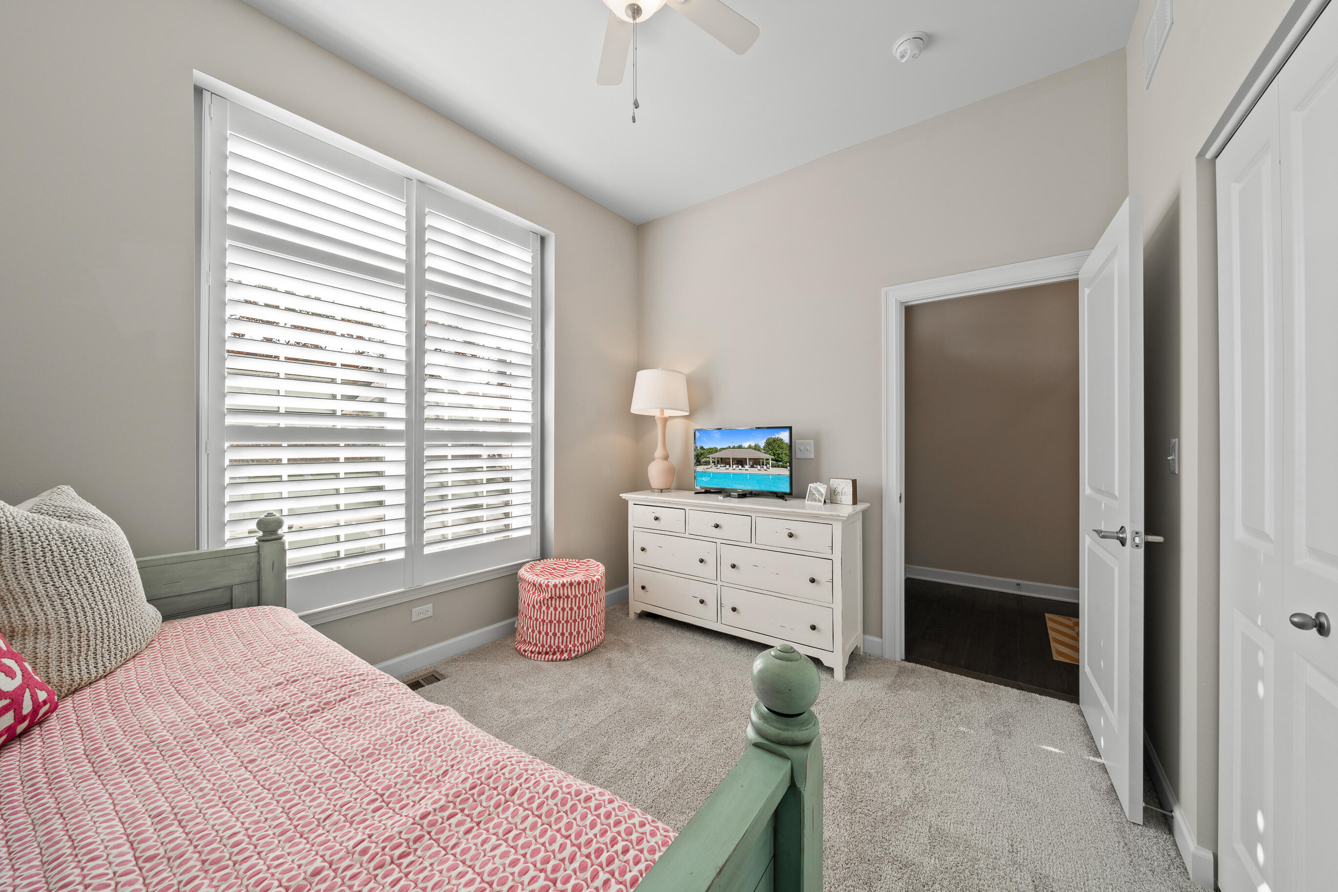 112 Lake Vista Circle Fontana, WI 53125 - Photo 22 of 48 Bedroom #3 on Main