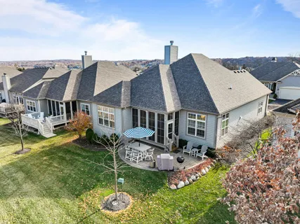 $995,000 | 112 Lake Vista Circle, Fontana, WI 53125