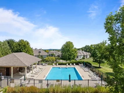 $995,000 | 112 Lake Vista Circle, Fontana, WI 53125