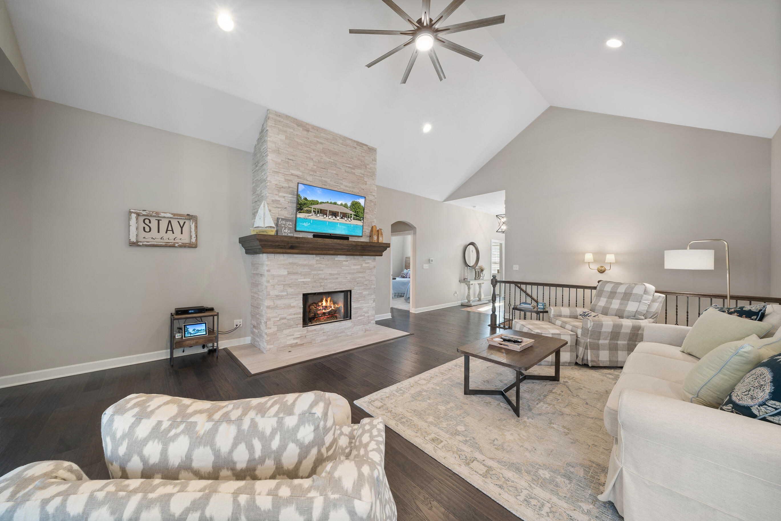 112 Lake Vista Circle Fontana, WI 53125 - Photo 7 of 48 Spacious Great Room