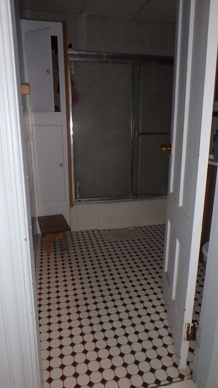 38 Russell Street Worcester, MA 01609 - Photo 17 of 25 Gallery Image 17