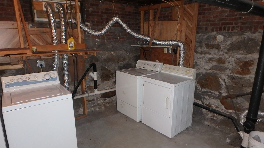 38 Russell Street Worcester, MA 01609 - Photo 20 of 25 Gallery Image 20