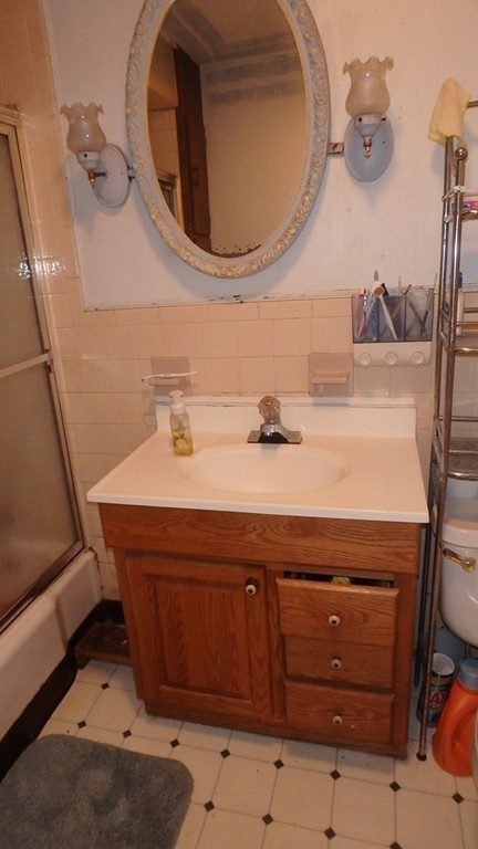 38 Russell Street Worcester, MA 01609 - Photo 8 of 25 Gallery Image 8