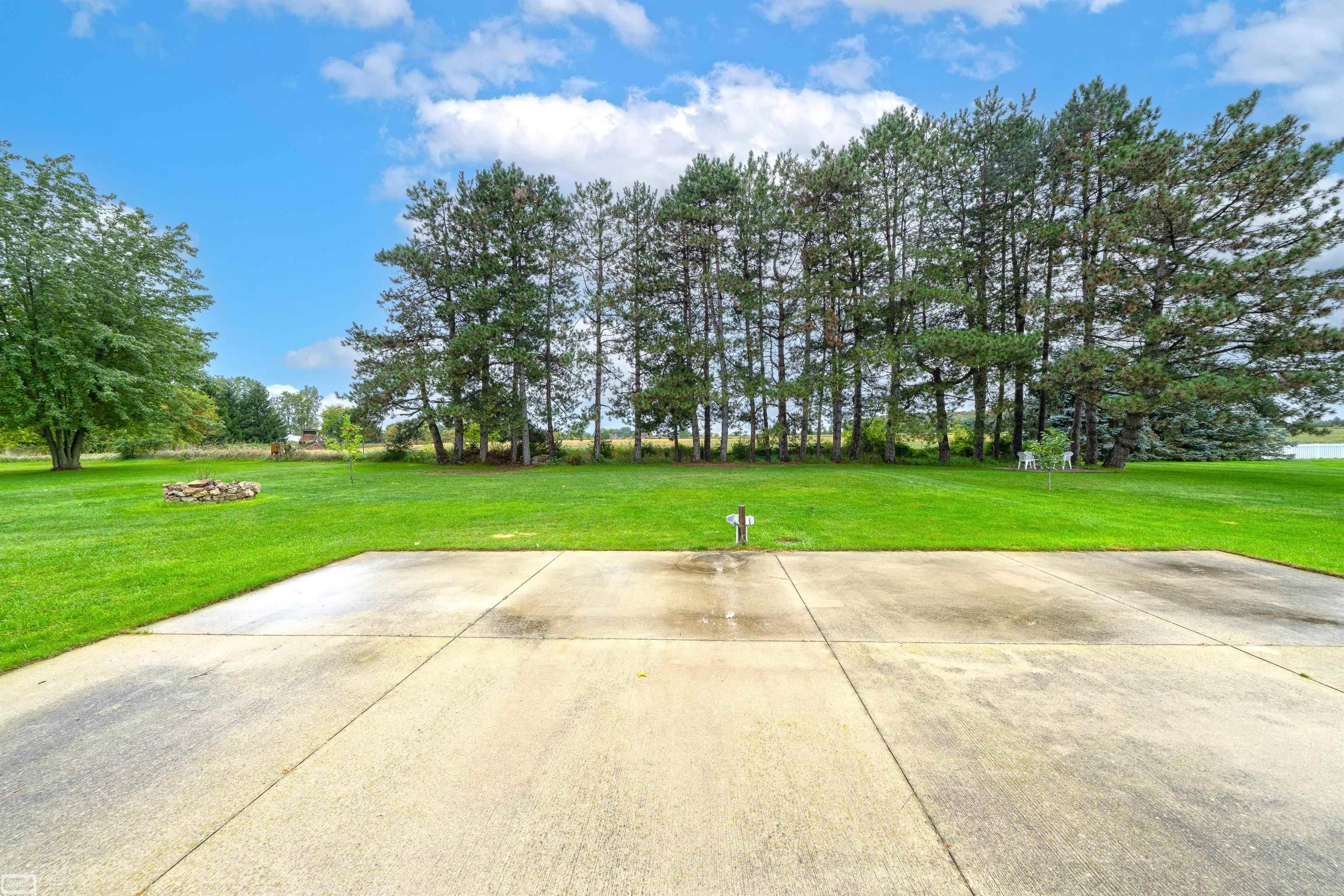 74225 Memphis Ridge Road Richmond, MI 48062 - Photo 34 of 40 50123282-33.JPG
