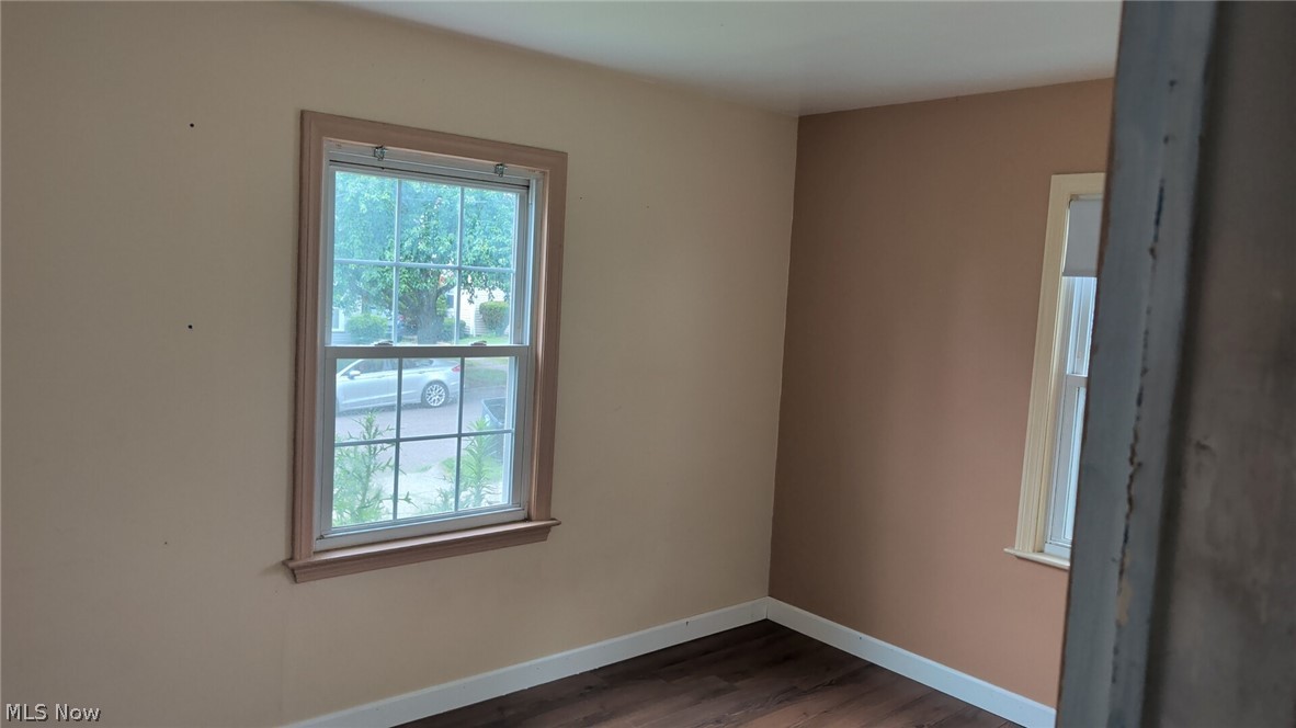 1663 Highview Avenue Akron, OH 44301 - Photo 5 of 9
