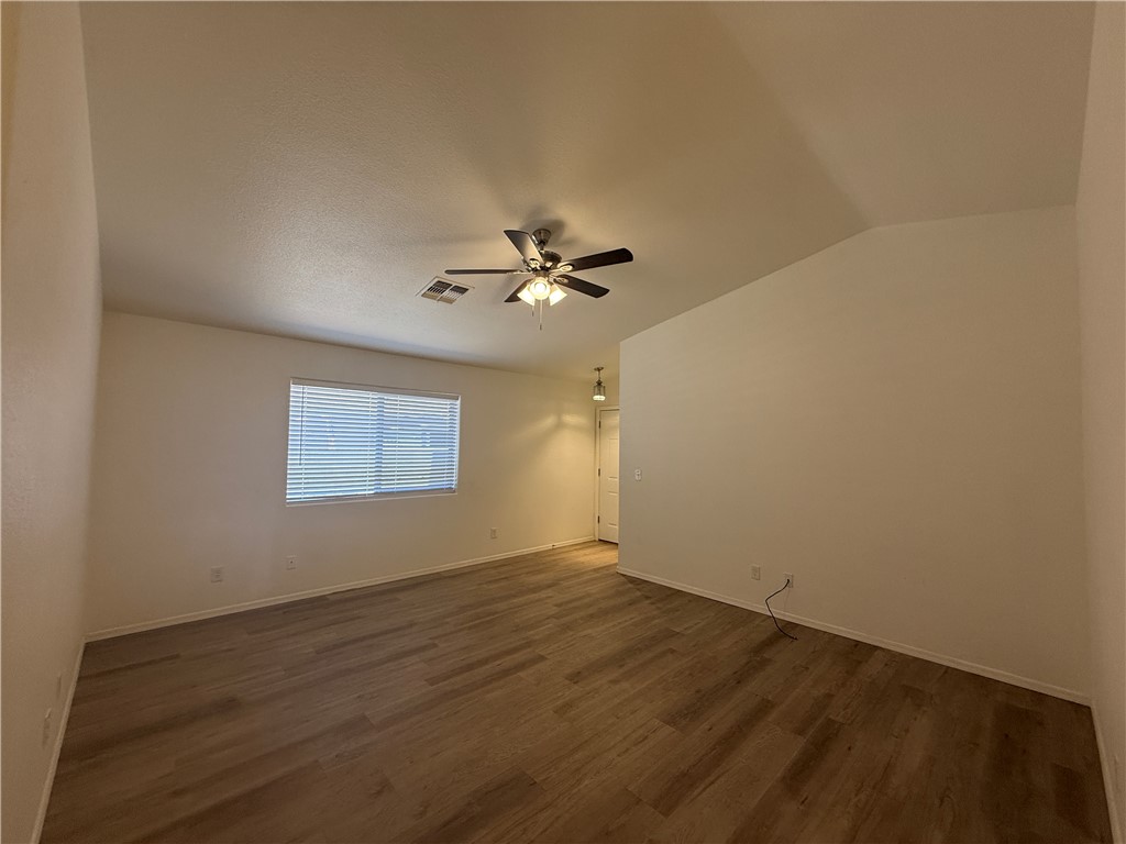 3665 North Kenneth Road Kingman, AZ 86409 - Photo 2 of 6