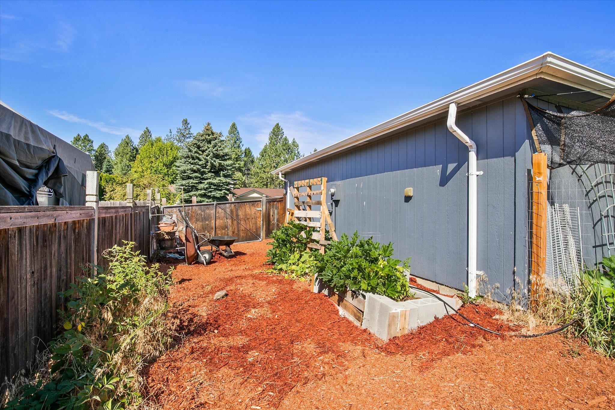 17608 North Colton Street Colbert, WA 99005 - Photo 8 of 27