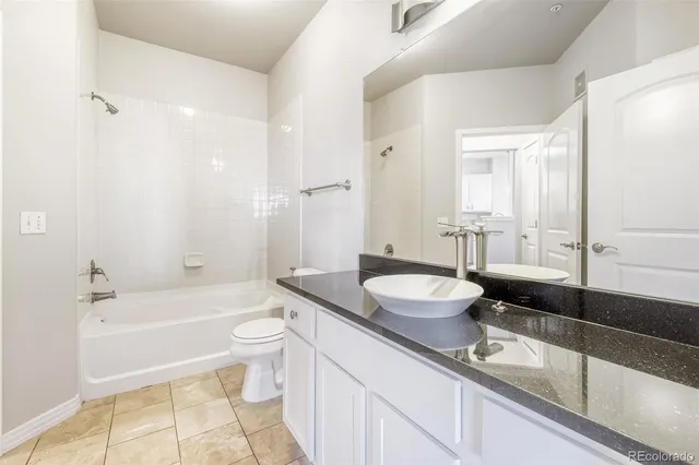 $420,000 | 10176 Park Meadows Drive, Unit 2109, Lone Tree, CO 80124