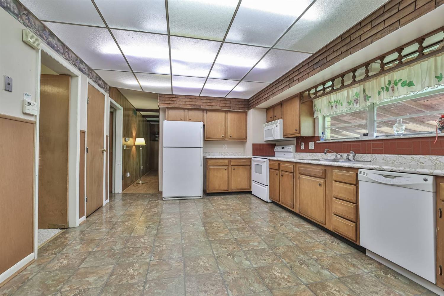 11291 Hanover Road Forest Park, OH 45240 - Photo 13 of 42