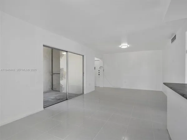 $2,600 | 201 178th Drive, Unit 307, Sunny Isles Beach, FL 33160