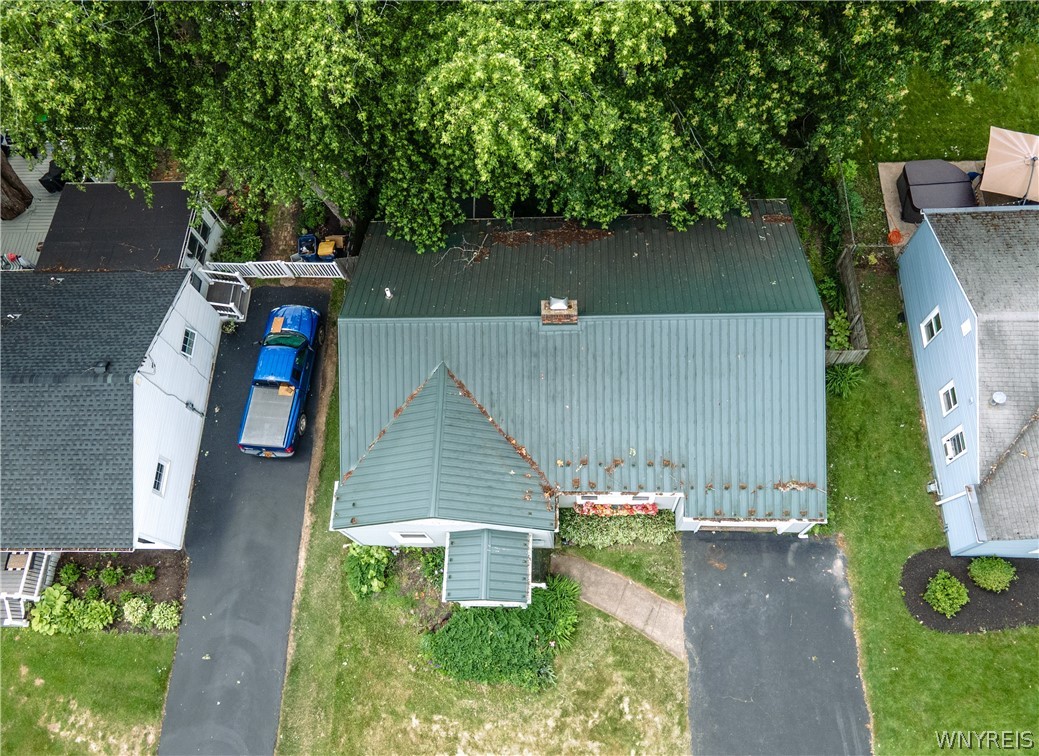 11 Davison Road Lockport, NY 14094 - Photo 7 of 46