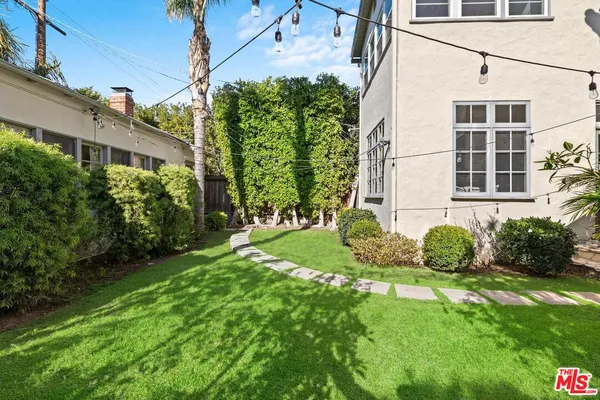 $13,700 | 537 North June Street, Los Angeles, CA 90004