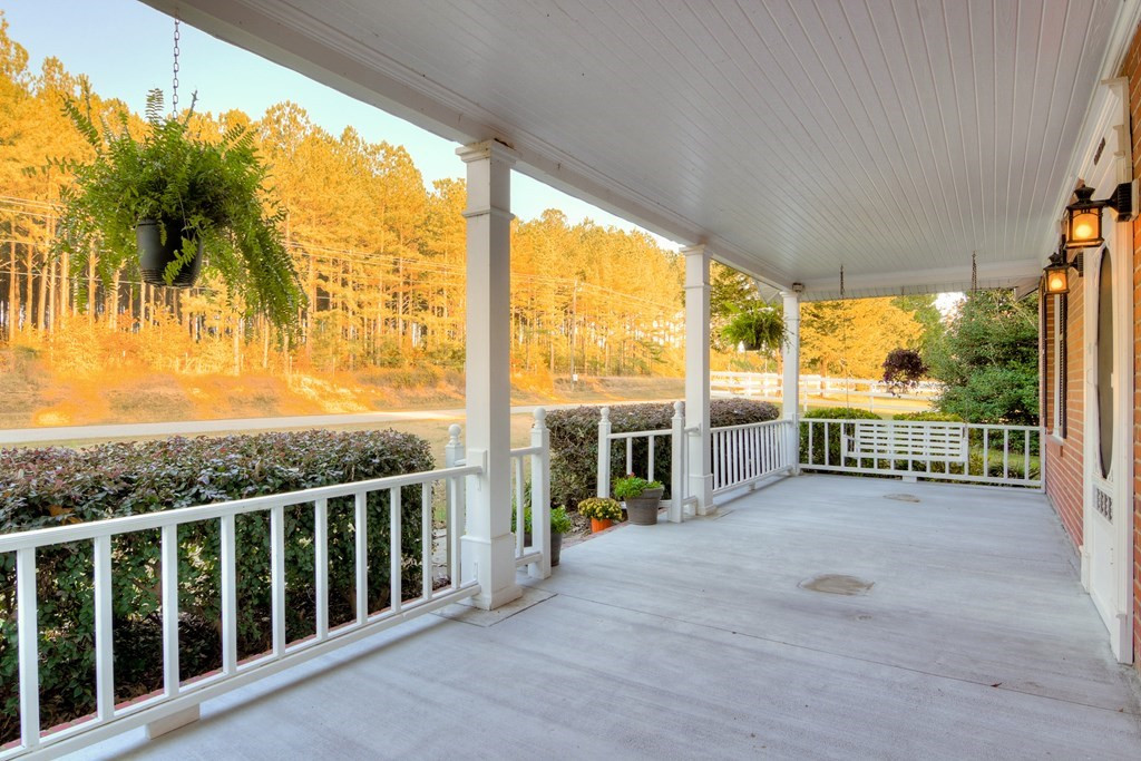 2020 Wire Road Thomson, GA 30824 - Photo 3 of 42
