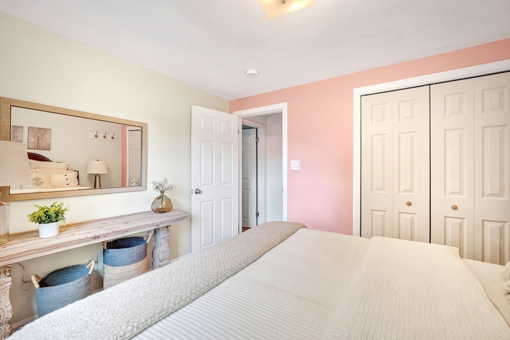 46 Windsor Road Stoneham, MA 02180 - Photo 20 of 42