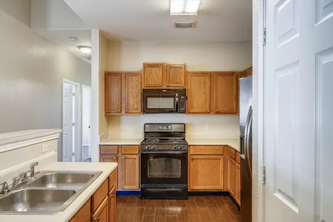 $1,650 | 2858 Southampton Way, Unit B, Round Rock, TX 78664