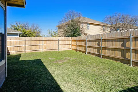 $1,650 | 2858 Southampton Way, Unit B, Round Rock, TX 78664