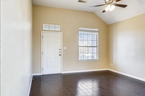 $1,650 | 2858 Southampton Way, Unit B, Round Rock, TX 78664