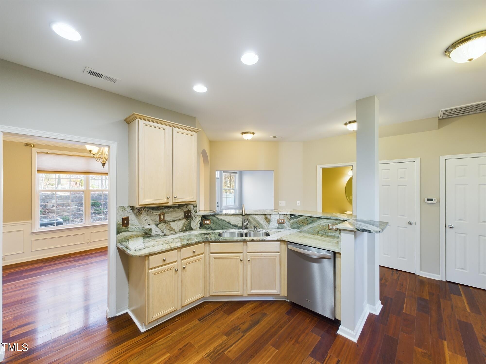 11124 Slider Drive Raleigh, NC 27614 - Photo 13 of 62 CAM01608G0-PR0046-STILL012