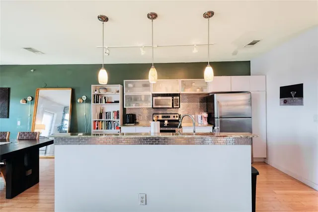 $225,000 | 1111 South Akard Street, Unit 303, Dallas, TX 75215