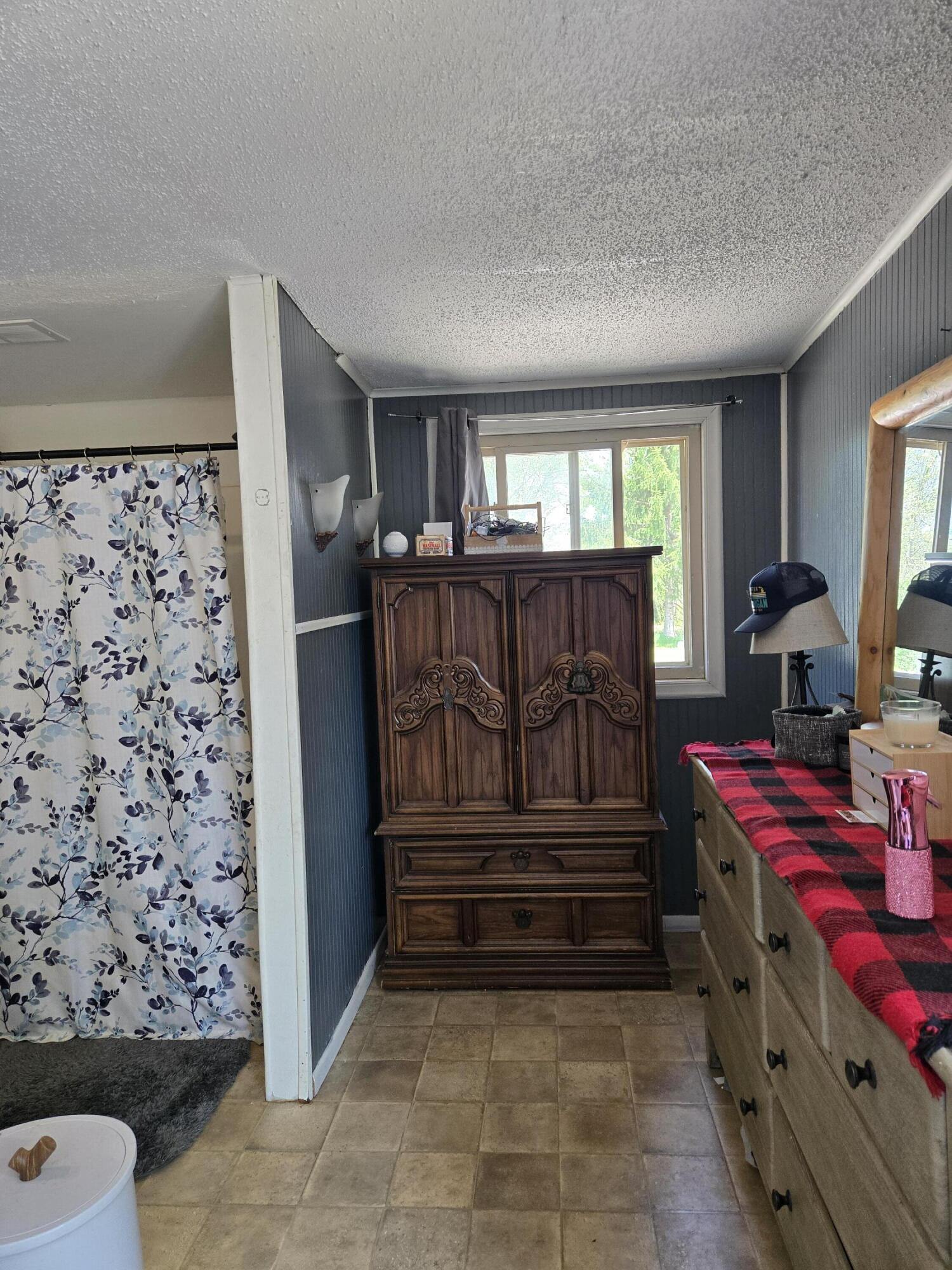 12495 5 Mile Road Evart, MI 49631 - Photo 23 of 75 20260526_141944
