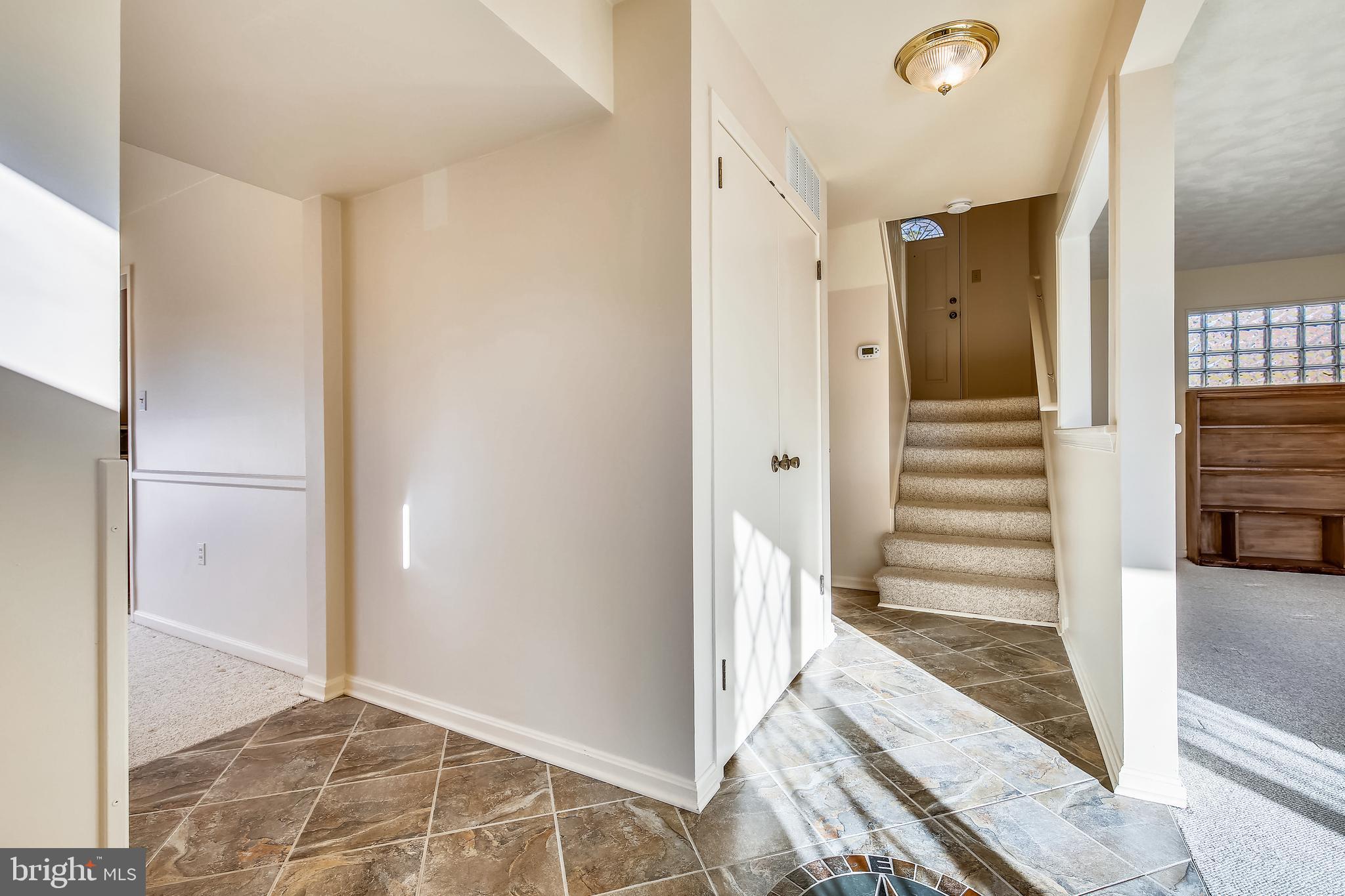 12901 Neola Road Silver Spring, MD 20906 - Photo 5 of 32 Entry Foyer