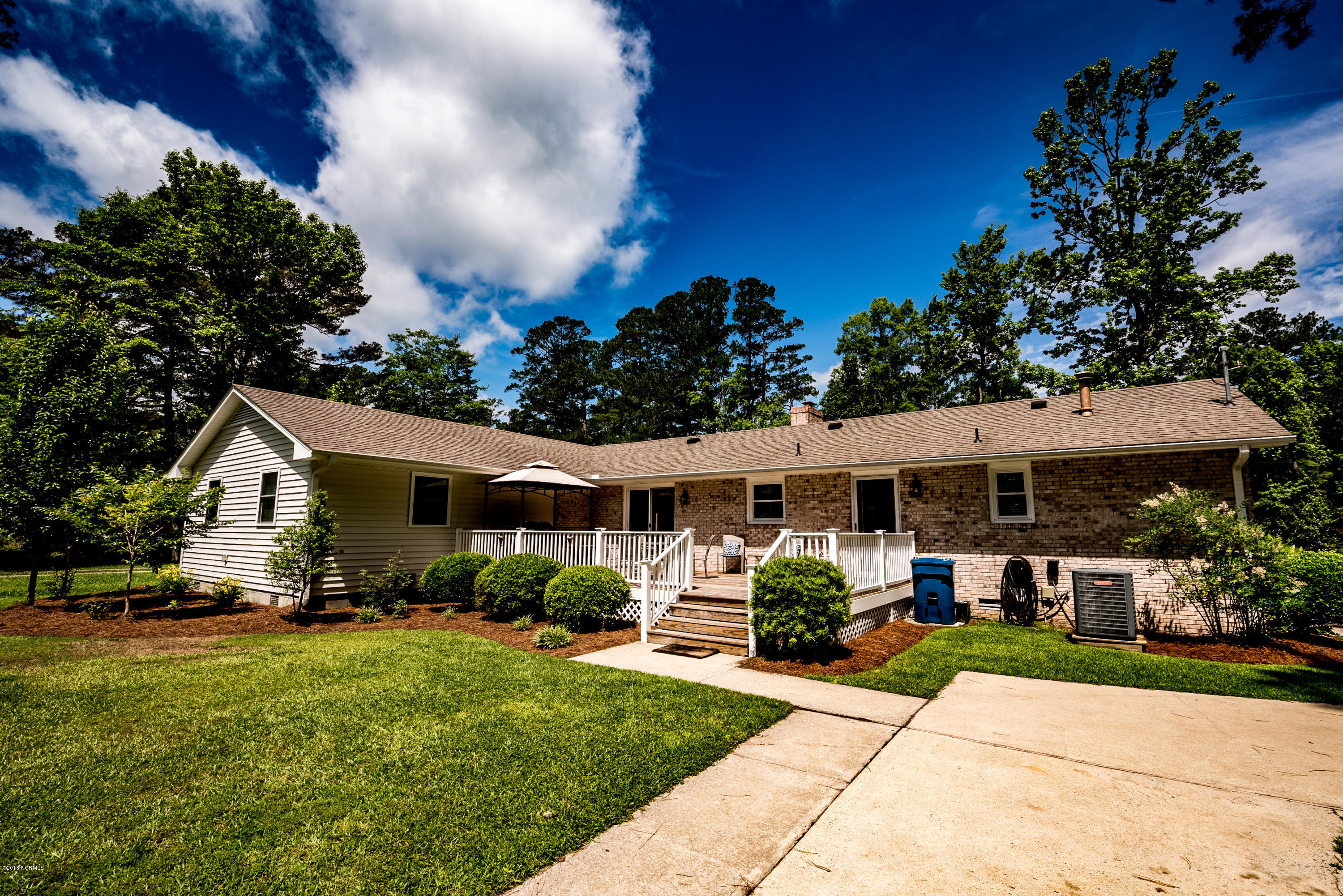 211 Fort Road New Bern, NC 28560 - Photo 33 of 35 Back of Home