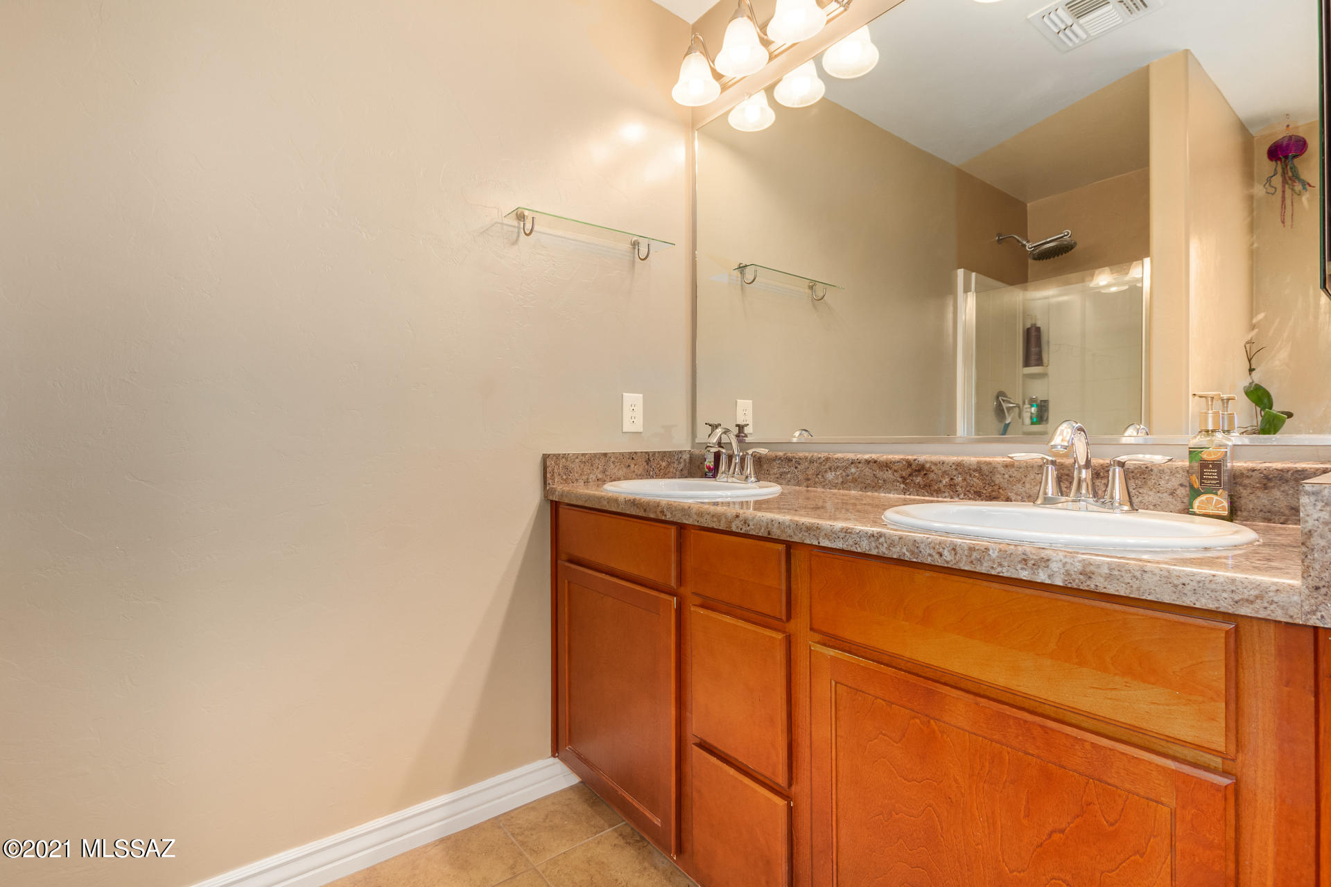 8815 West Moon Spring Road Marana, AZ 85653 - Photo 16 of 28