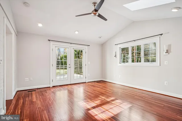 $4,550 | 1110 Jackson Court, Falls Church, VA 22046