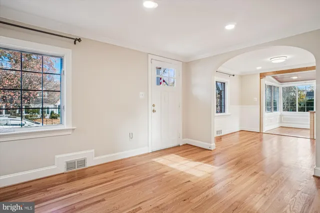 $4,550 | 1110 Jackson Court, Falls Church, VA 22046