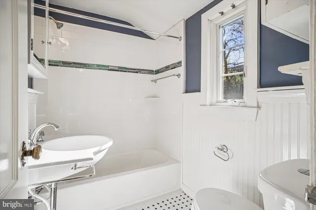 $4,550 | 1110 Jackson Court, Falls Church, VA 22046