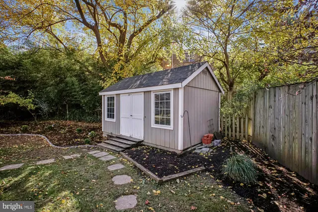 $4,550 | 1110 Jackson Court, Falls Church, VA 22046