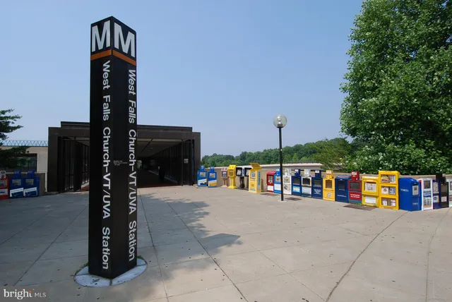 $4,550 | 1110 Jackson Court, Falls Church, VA 22046