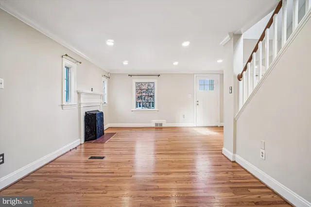 $4,550 | 1110 Jackson Court, Falls Church, VA 22046