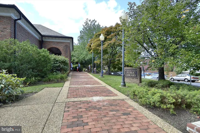 $4,550 | 1110 Jackson Court, Falls Church, VA 22046