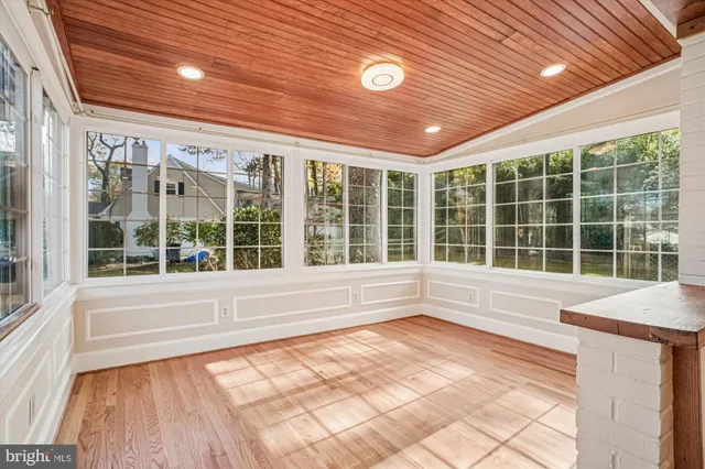 $4,550 | 1110 Jackson Court, Falls Church, VA 22046