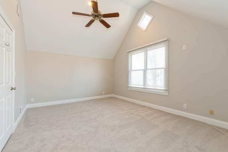 1297 Edgewood Road Lake Forest, IL 60045 - Photo 8 of 20