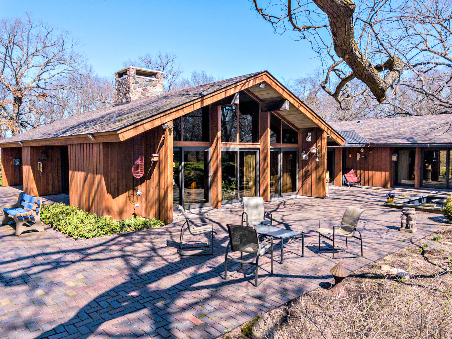 2109 Paulsen Road Harvard, IL 60033 - Photo 9 of 76 a view of a dinning table and chairs in a patio