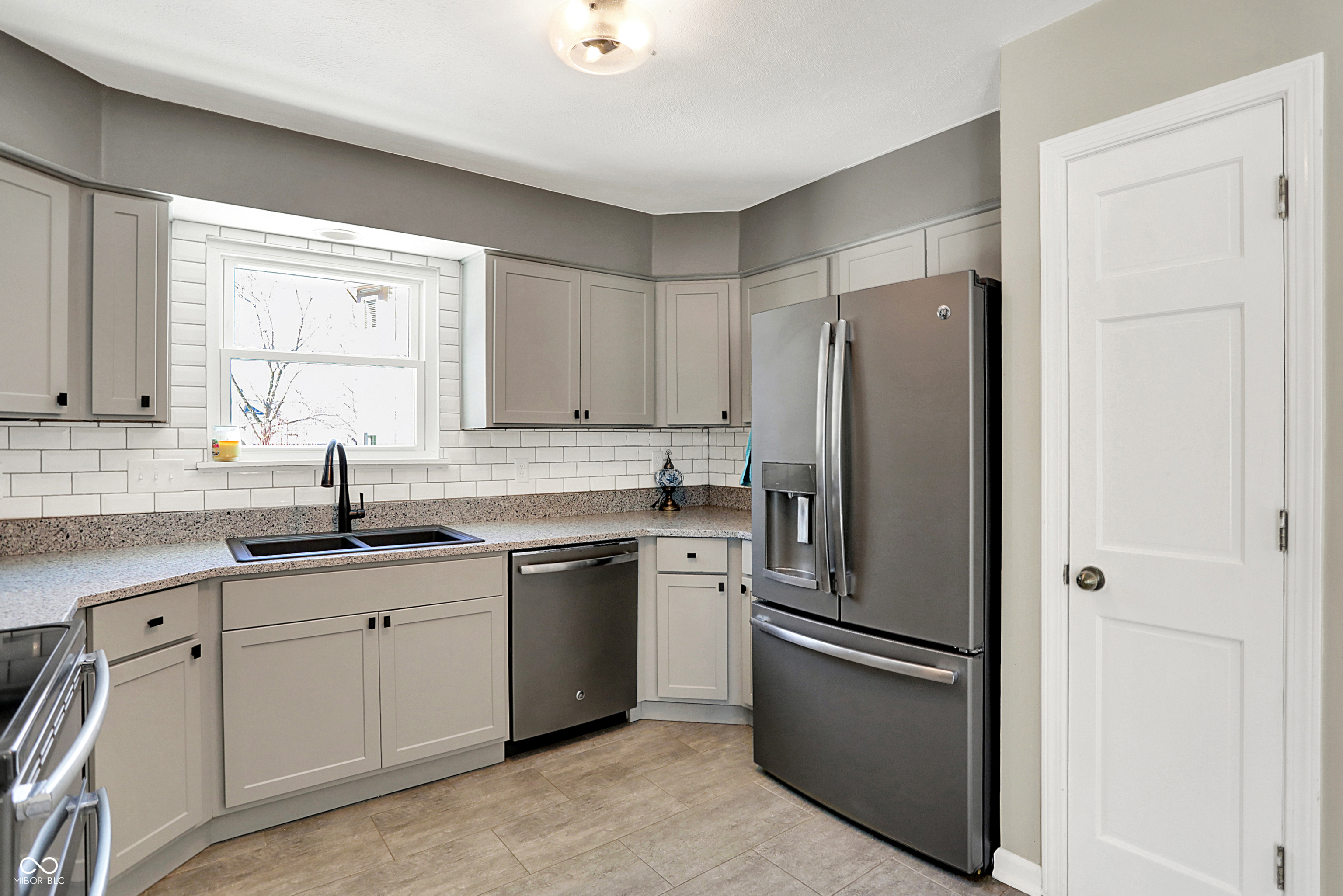 10010 Ashbury Circle Fishers, IN 46037 - Photo 13 of 53