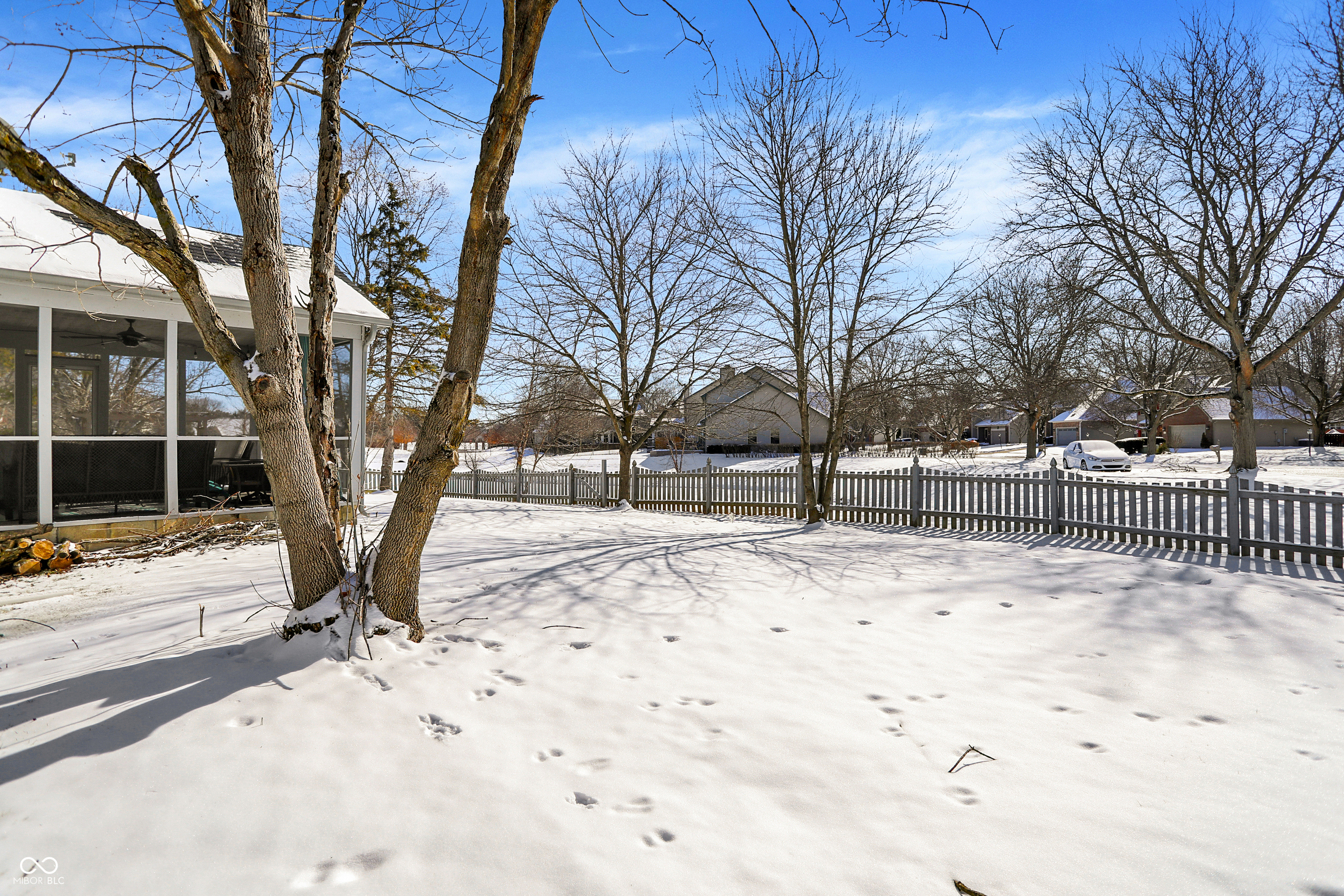 10010 Ashbury Circle Fishers, IN 46037 - Photo 4 of 53