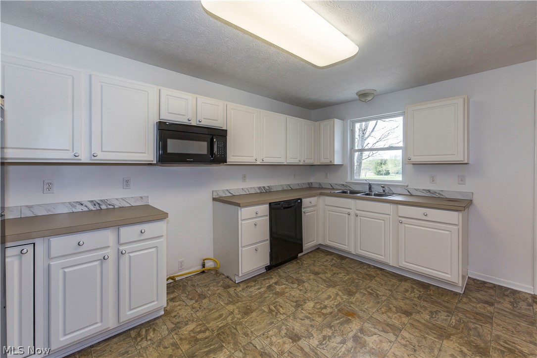 2425 Fixler Road Medina, OH 44256 - Photo 17 of 47 Gallery Image 17
