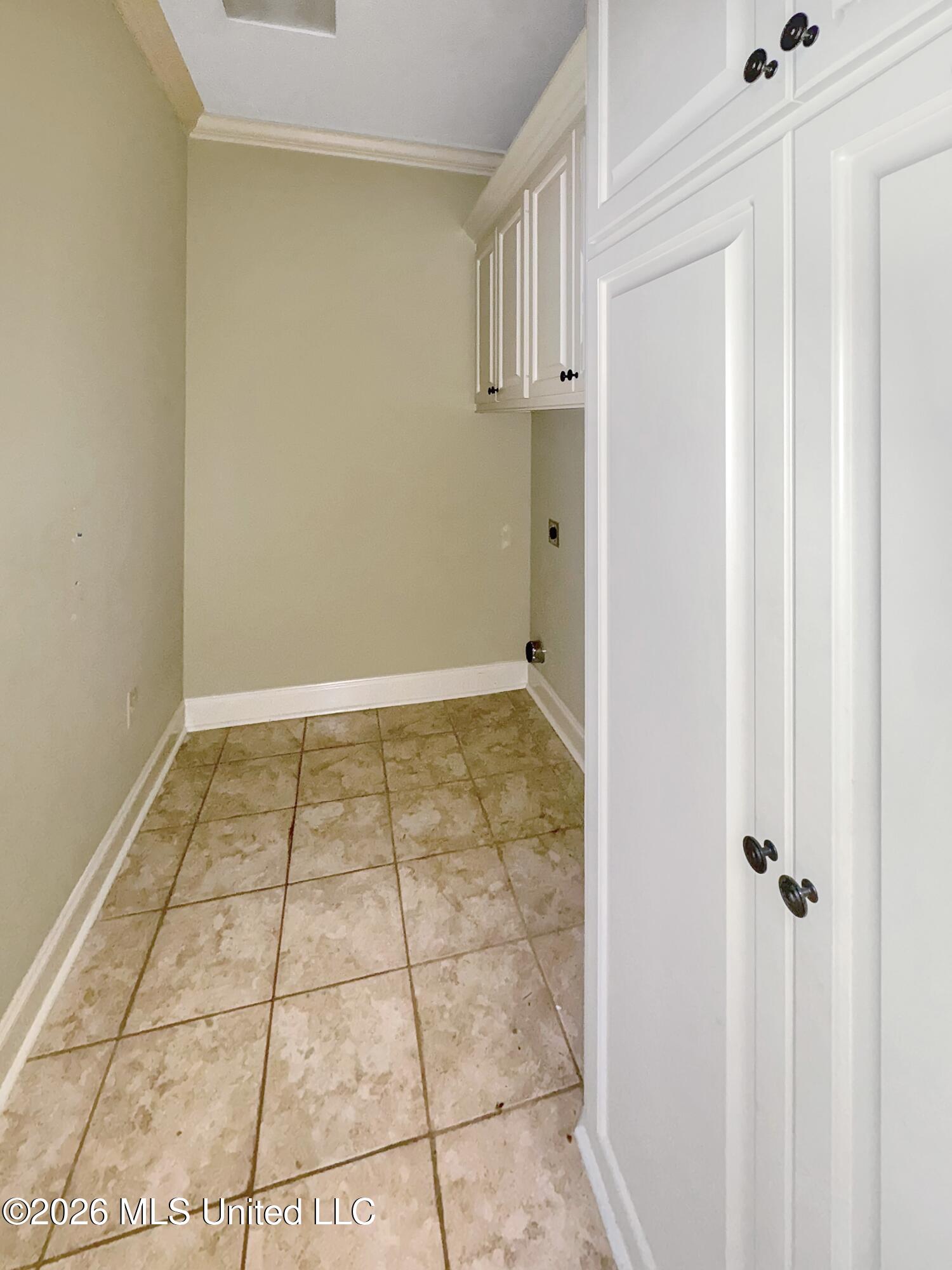 809 Windlass Cove Brandon, MS 39047 - Photo 12 of 23 Laundry room
